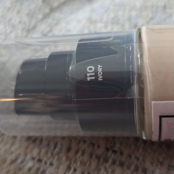 REVLON BRAND WOMEN'S COLORSTAY LONGWEAR MAKEUP FOUNDATION #110 IVORY BUNDLE-3 - Picture 5 of 7